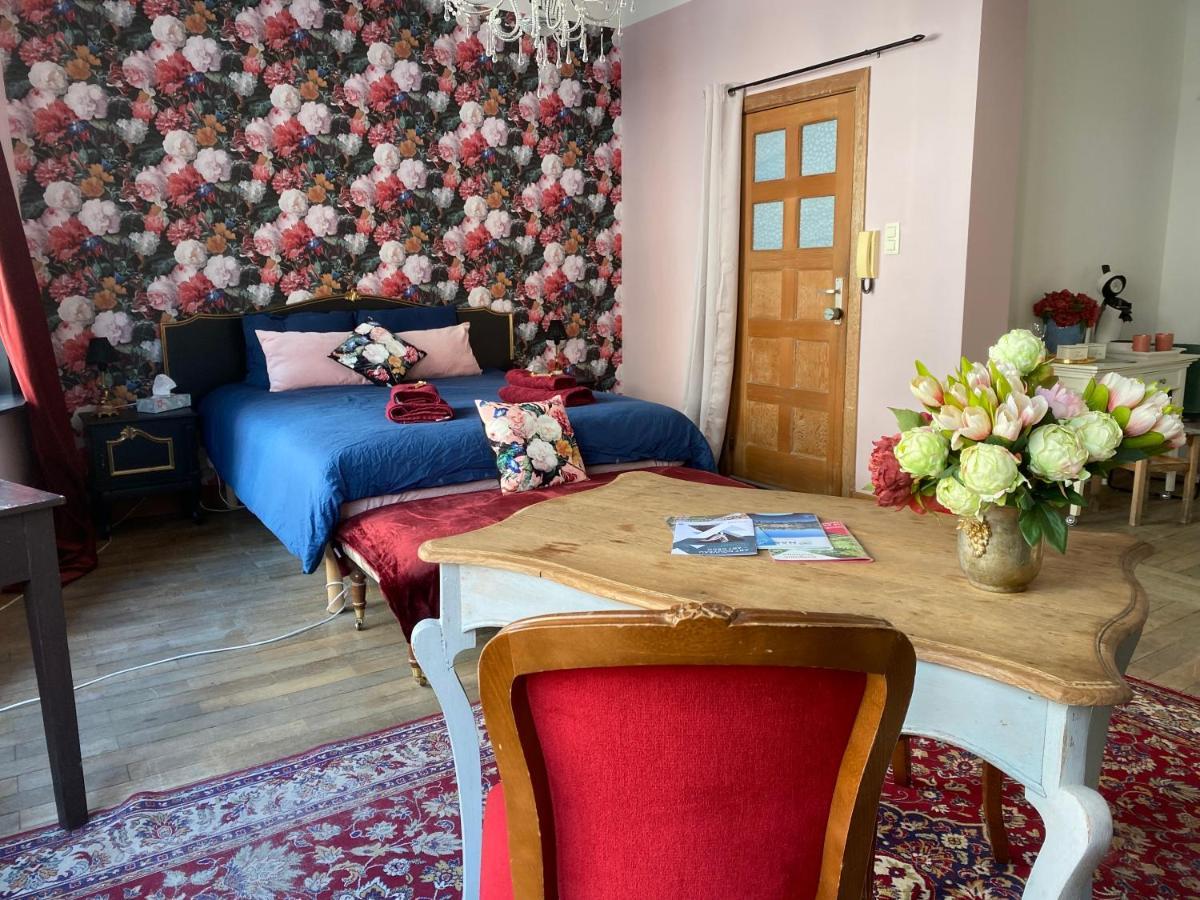 那慕尔The Pink Studio - Exceptional Location In City Center - Unique & Elegant公寓 外观 照片